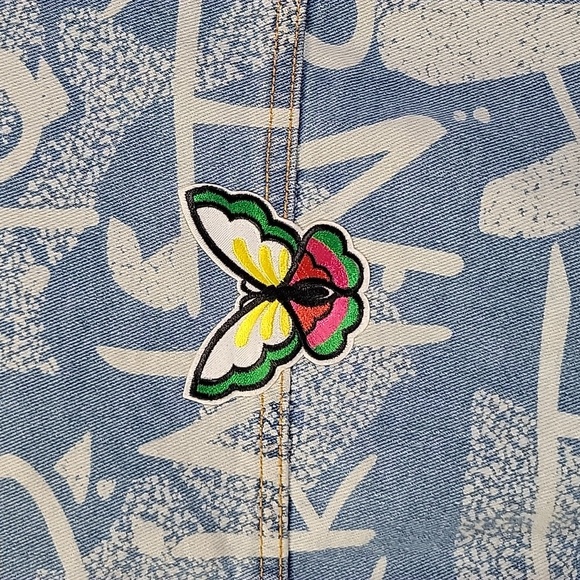 Custom Jeans Coat "Peace & Love" - Picture 5 of 5